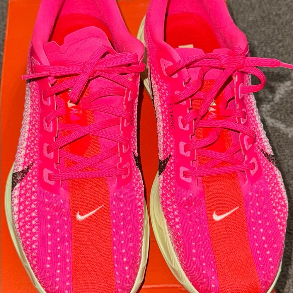Nike Women's Bright Pink Athletic Shoes - Picture 2 of 8